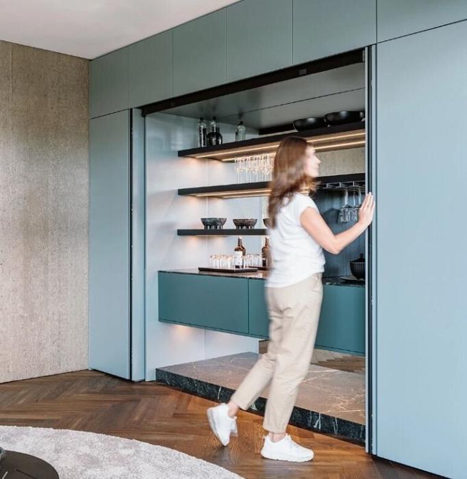 10.03.20.0022 Folding Concepta III 25 Push, 2 врати (4 крила лява+дясна) 1900-2700 мм